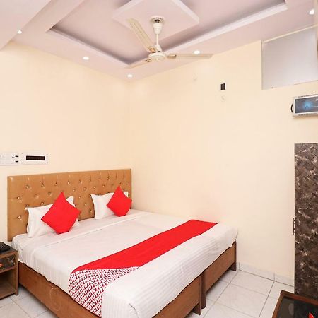 Oyo 30288 Hotel Moon Palace Lucknow Luaran gambar