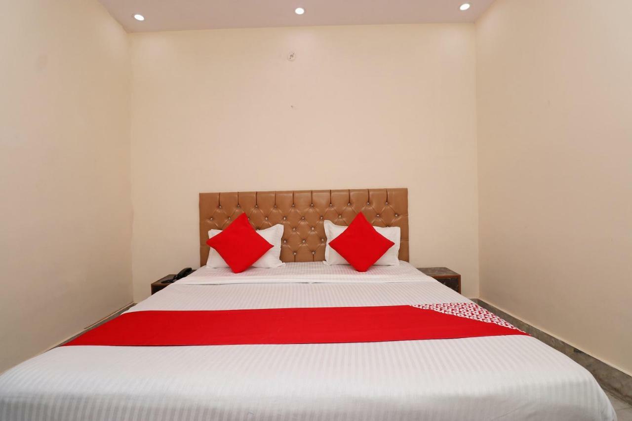 Oyo 30288 Hotel Moon Palace Lucknow Luaran gambar