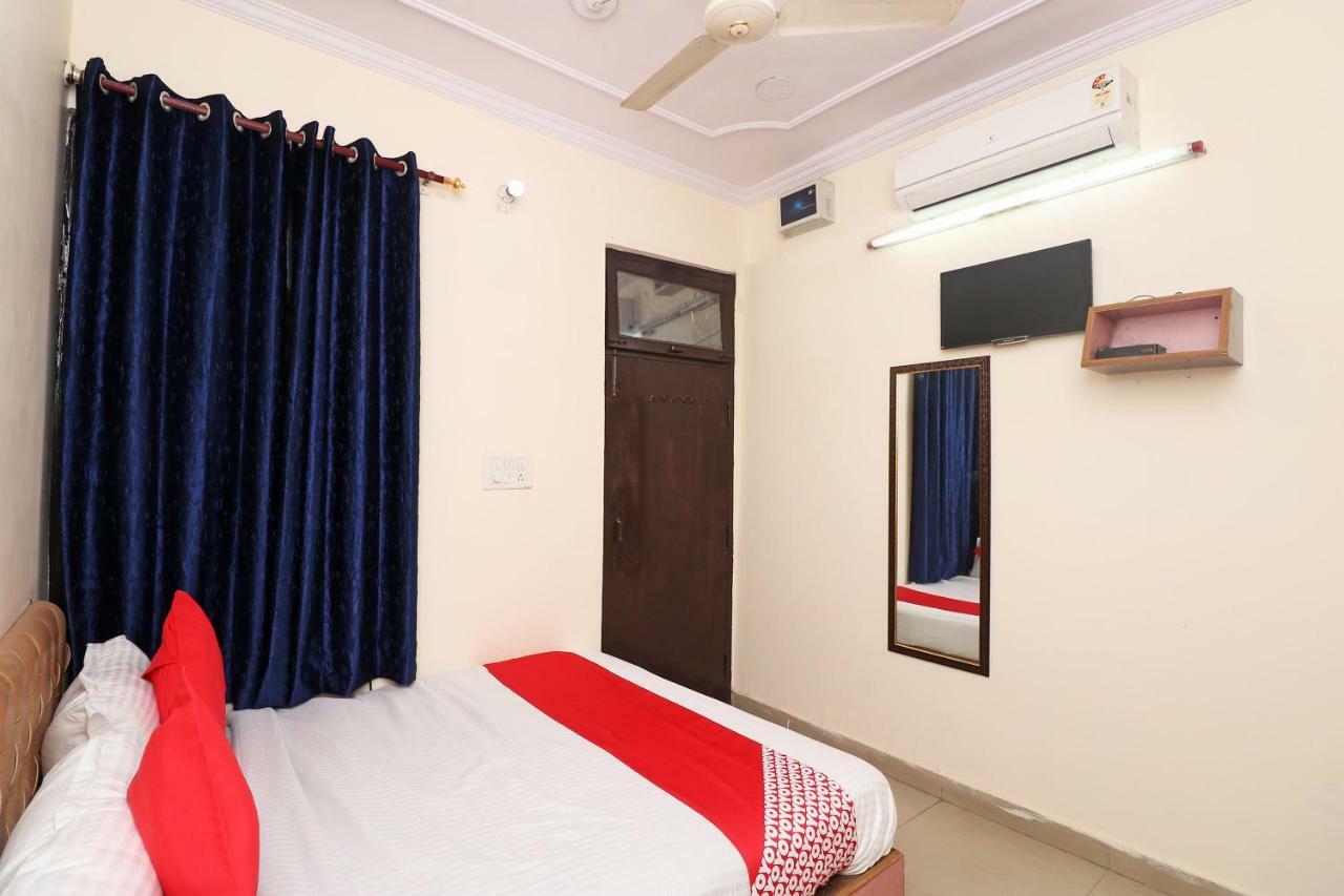Oyo 30288 Hotel Moon Palace Lucknow Luaran gambar