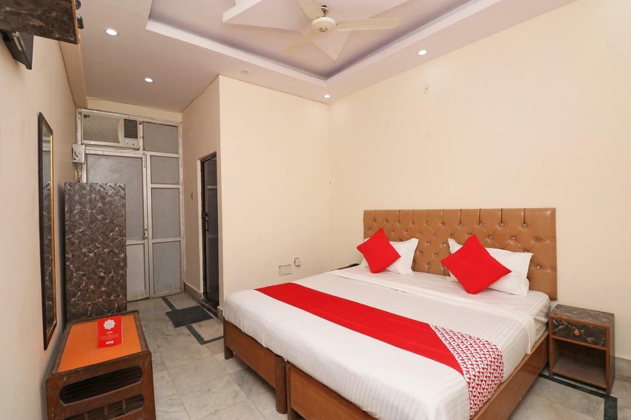 Oyo 30288 Hotel Moon Palace Lucknow Luaran gambar