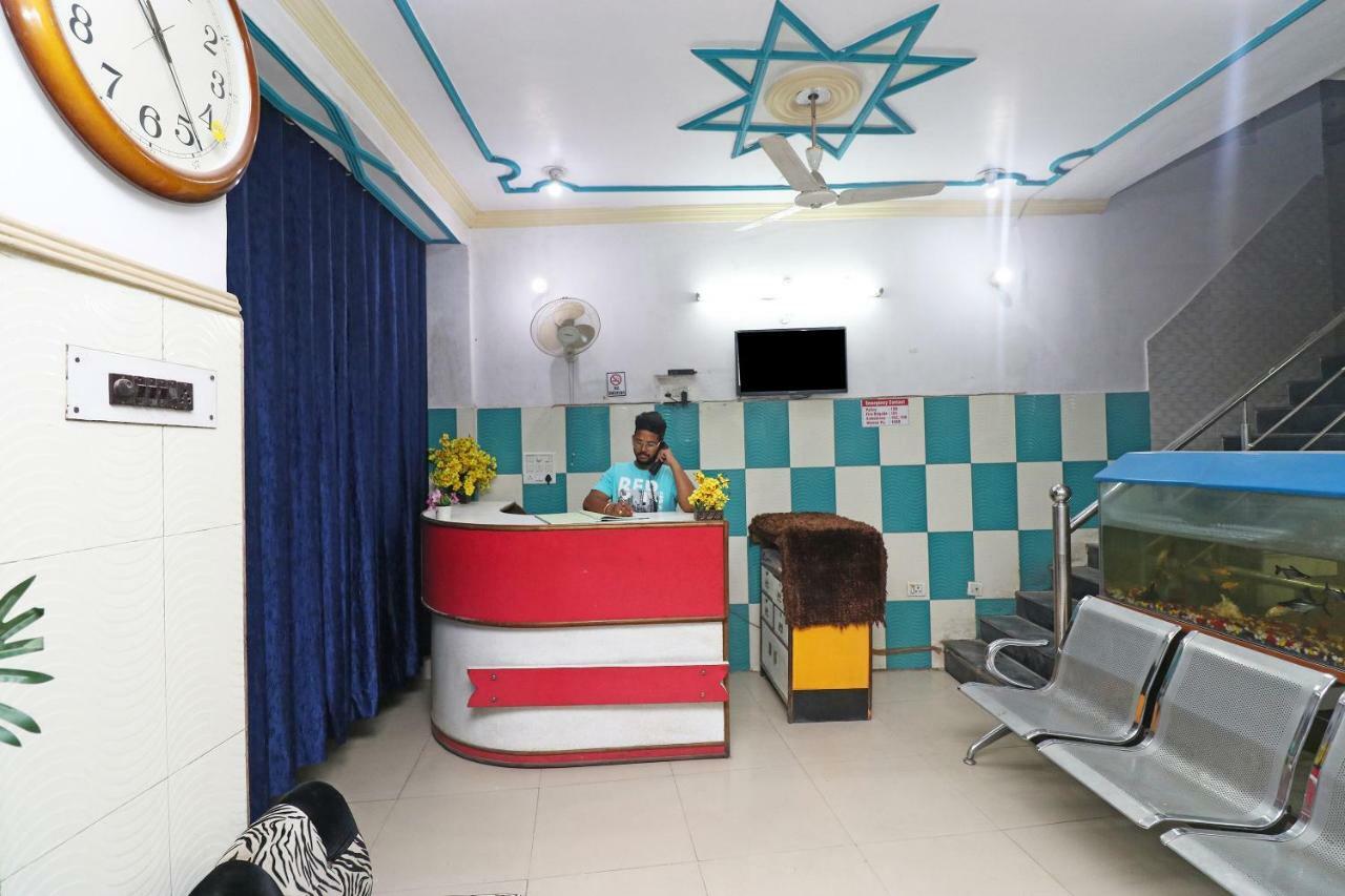 Oyo 30288 Hotel Moon Palace Lucknow Luaran gambar