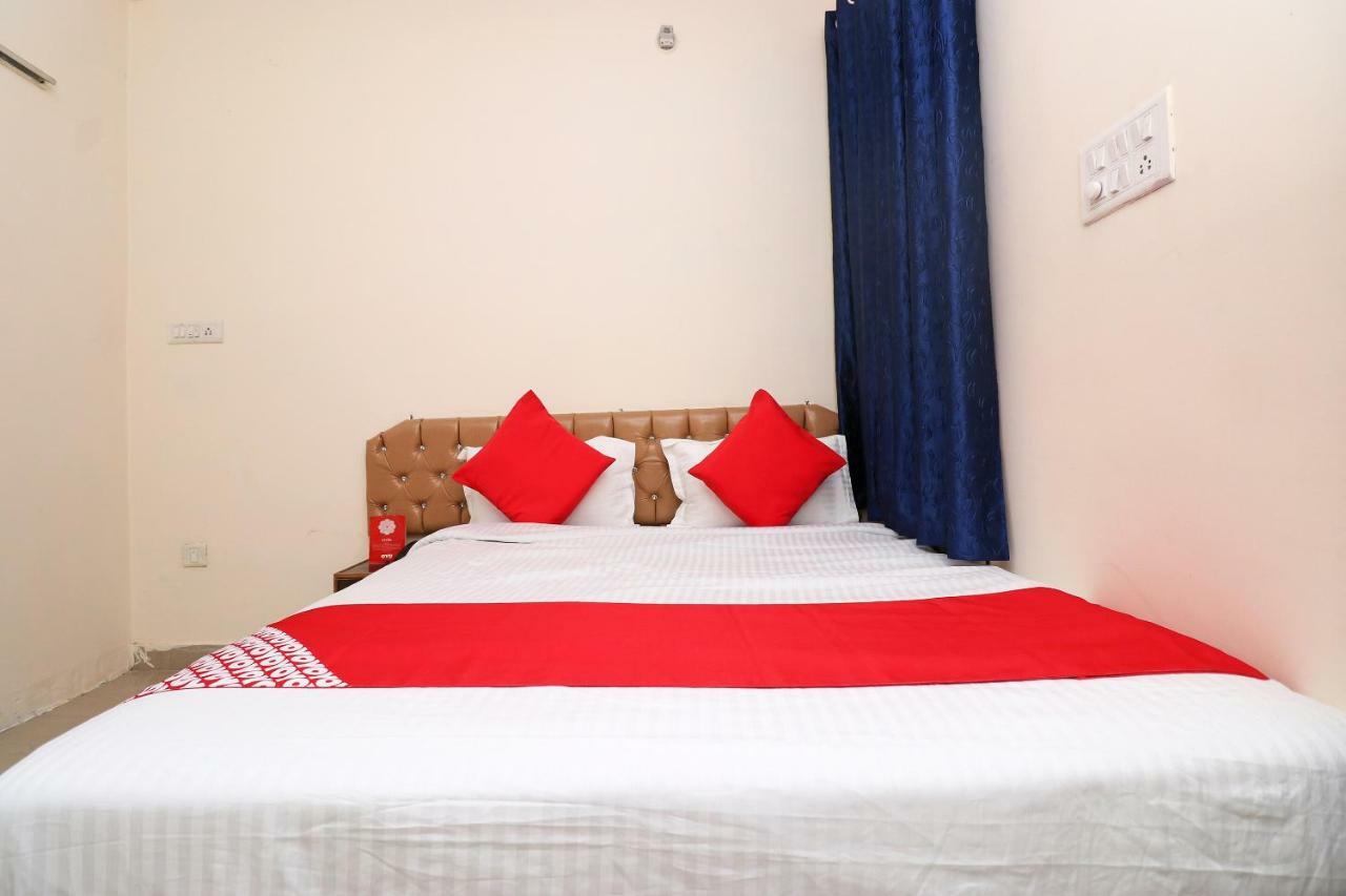 Oyo 30288 Hotel Moon Palace Lucknow Luaran gambar