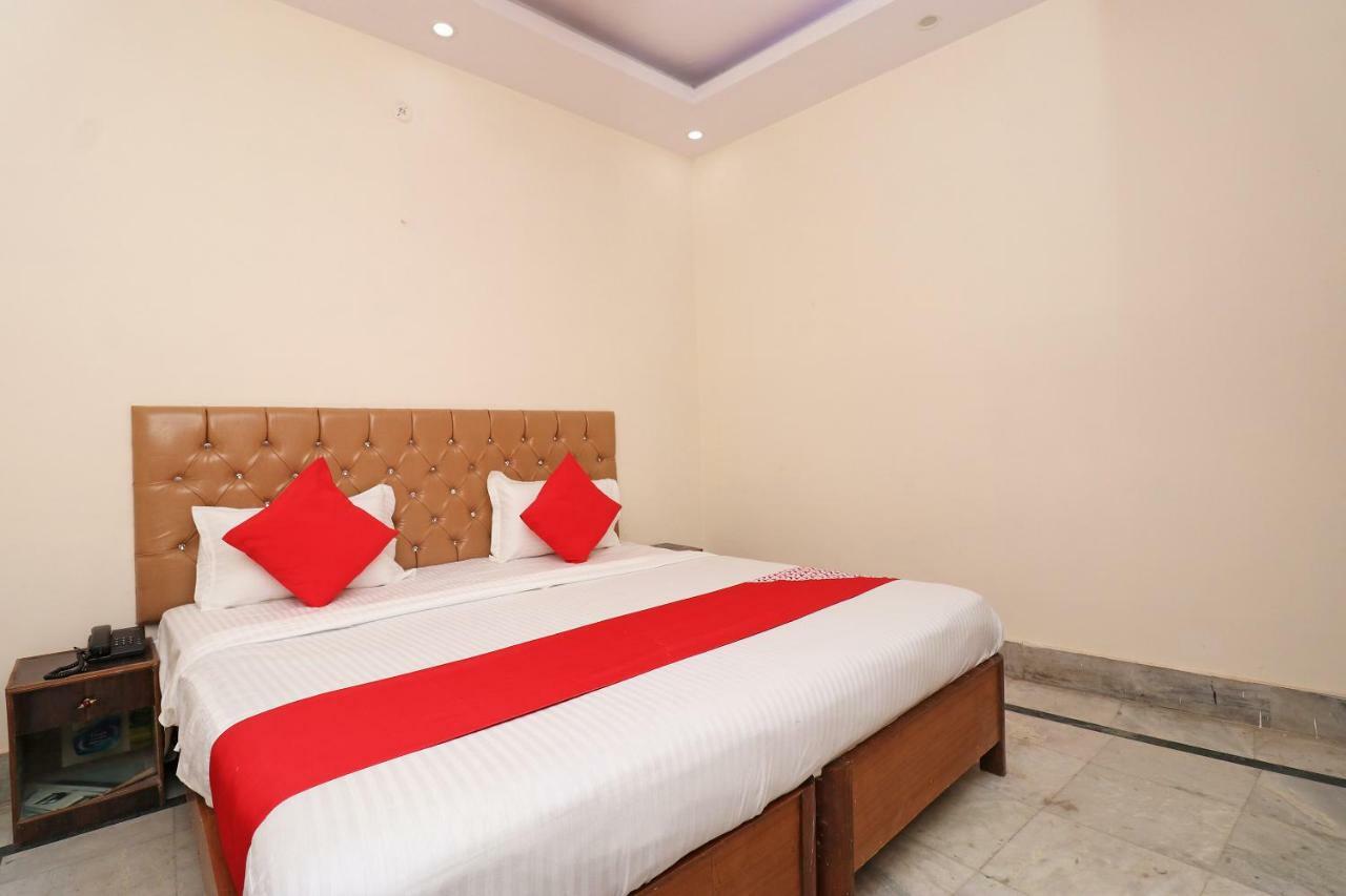 Oyo 30288 Hotel Moon Palace Lucknow Luaran gambar